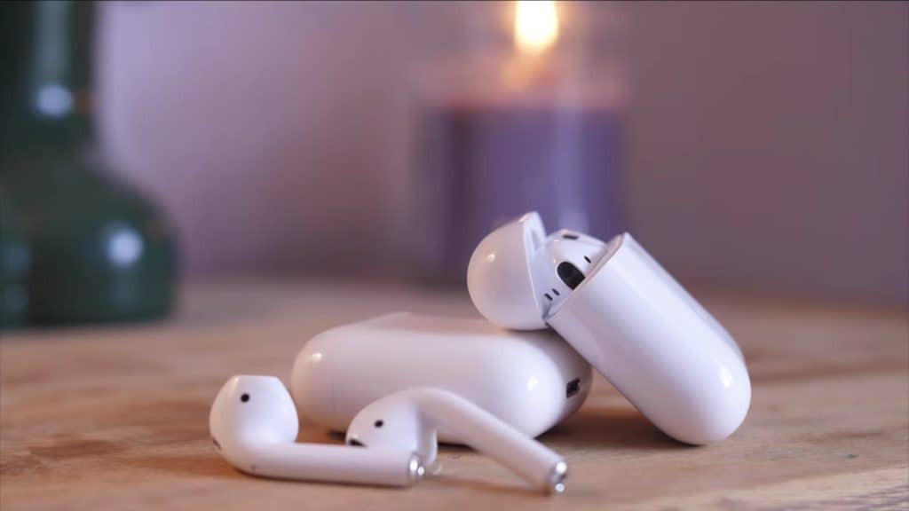 Are Airpods harmful to the brain?