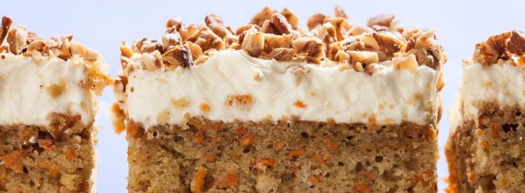 Healthy carrot cake with topping